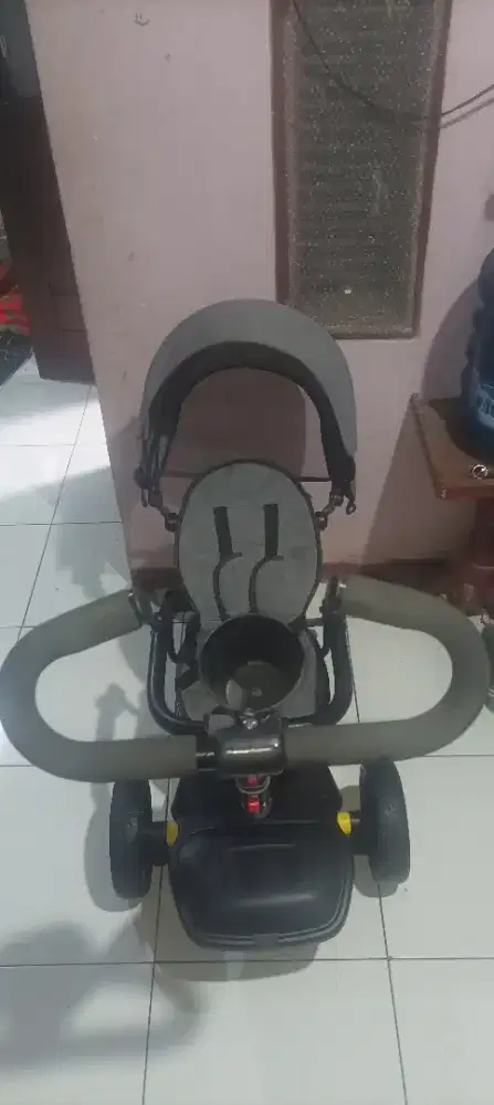 sepeda roda tiga Iora 2 in 1