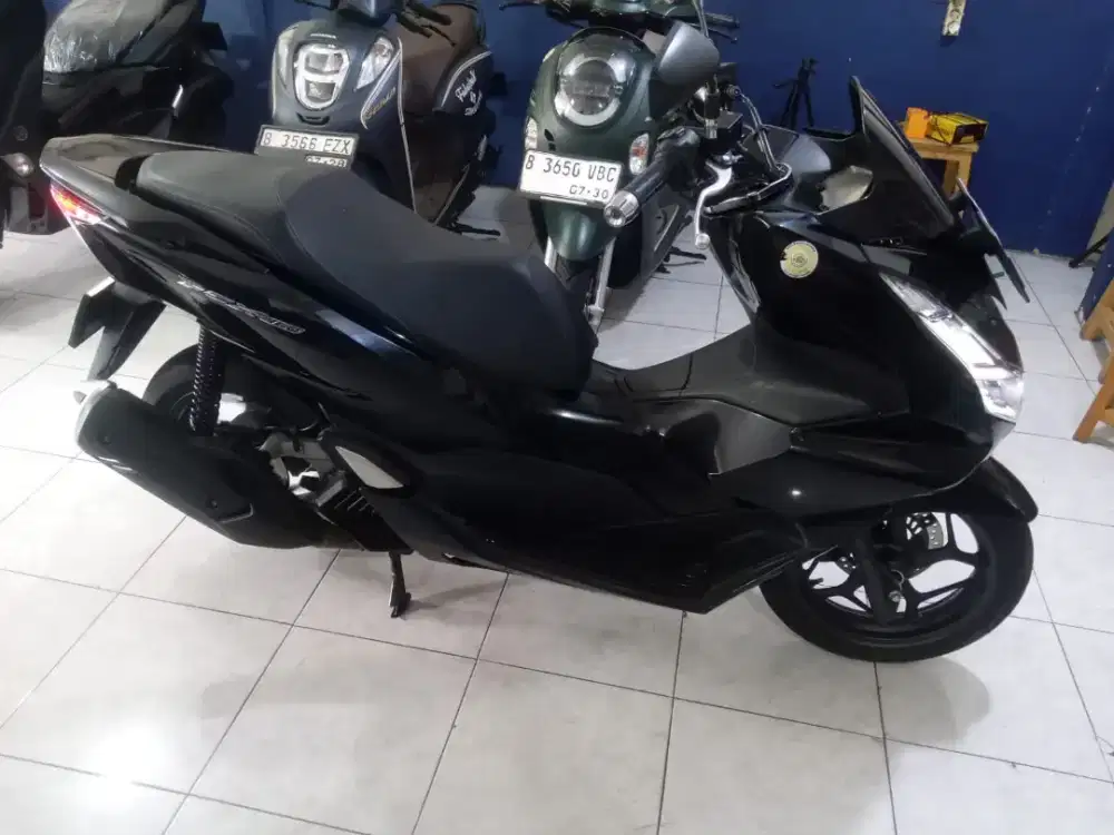 Honda PCX CBS 160cc tahun 2024