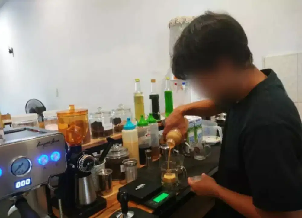 Dibutuhkan SEGERA BARISTA