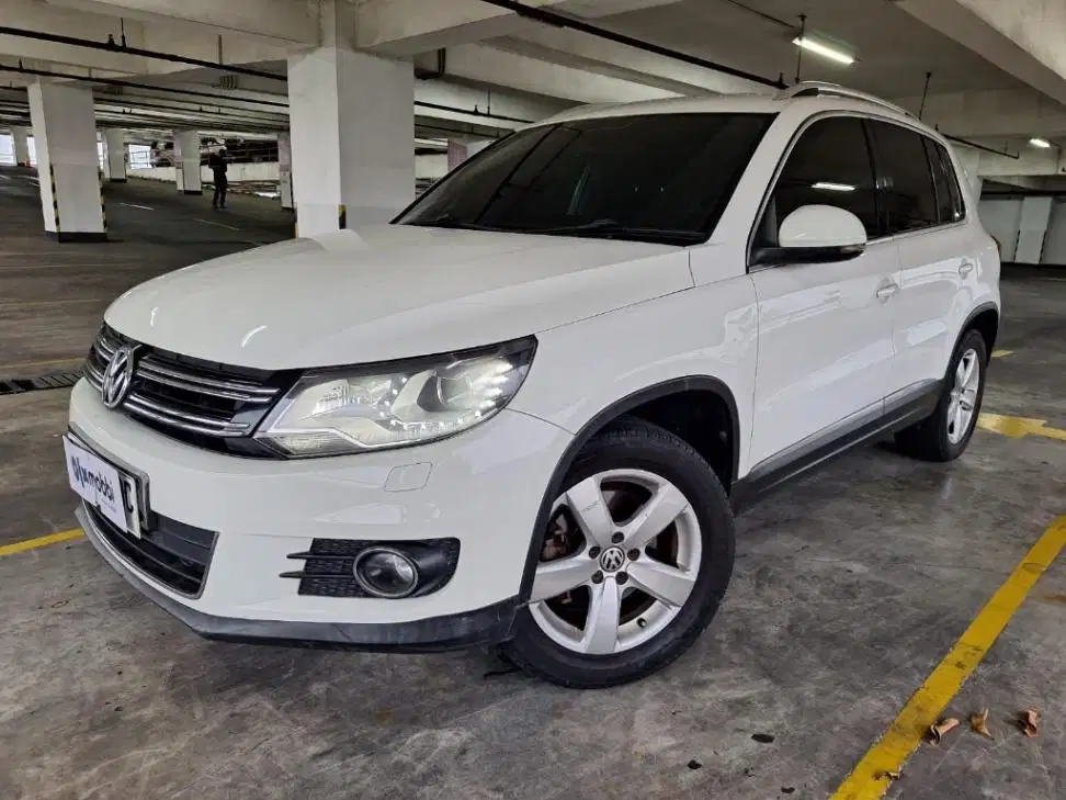 DP RENDAH Volkswagen Tiguan 1.4 TSI Bensin-AT 2013 SBC