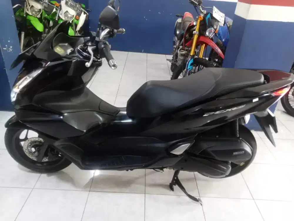 Honda PCX CBS 160cc tahun 2024