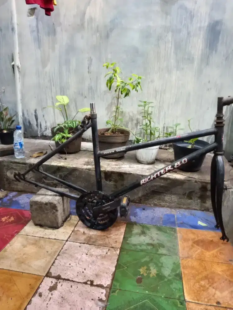 Rangka sepeda ukuran ban 26