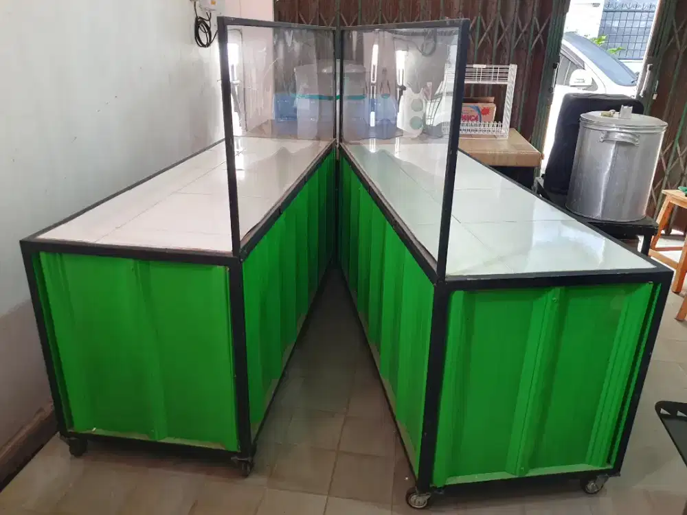 Meja booth container/kontainer