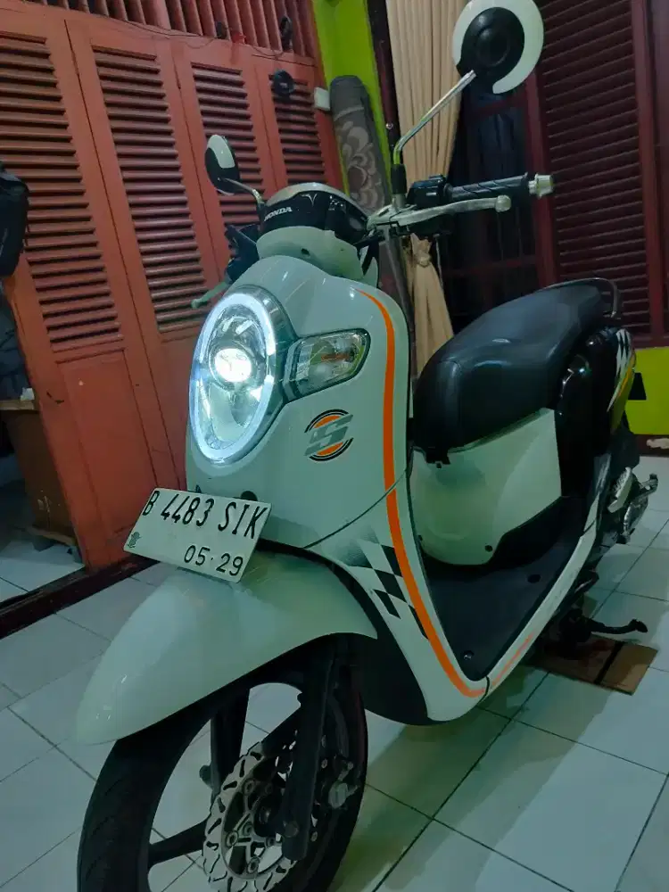 Honda Scoopy fi 2019 mulus PJK baru bayar BS TT
