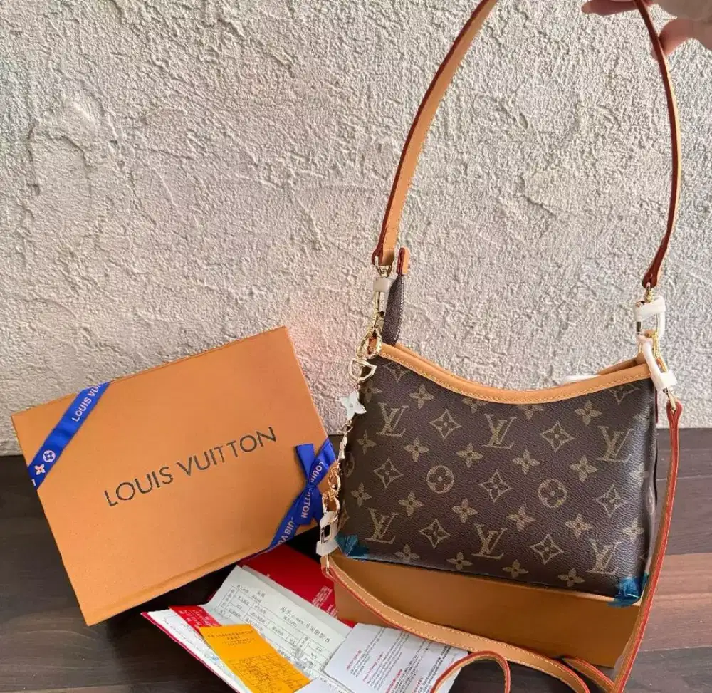 TAS LV POCHETTE TIRETTE MONOGRAM SLING BAG Fullset Box