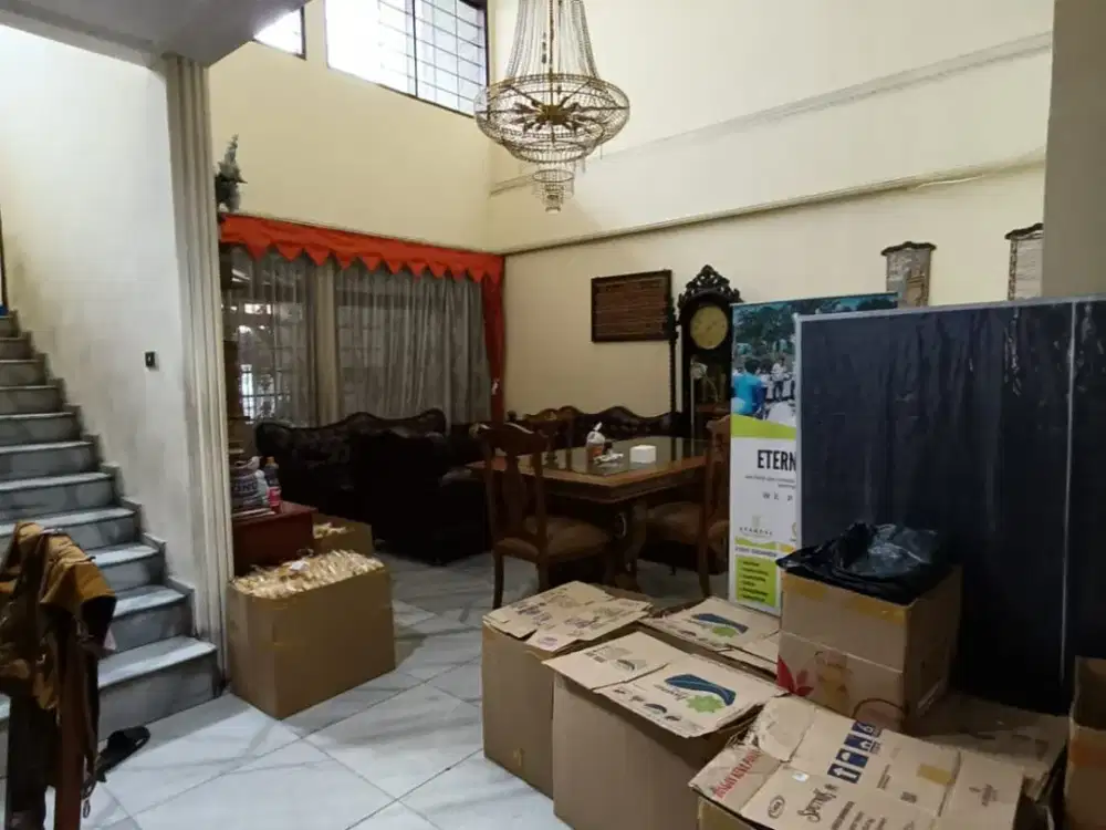 Rumah dan Tempat Usaha di Jl. Sekar Gambir, Turangga - Kota Bandung