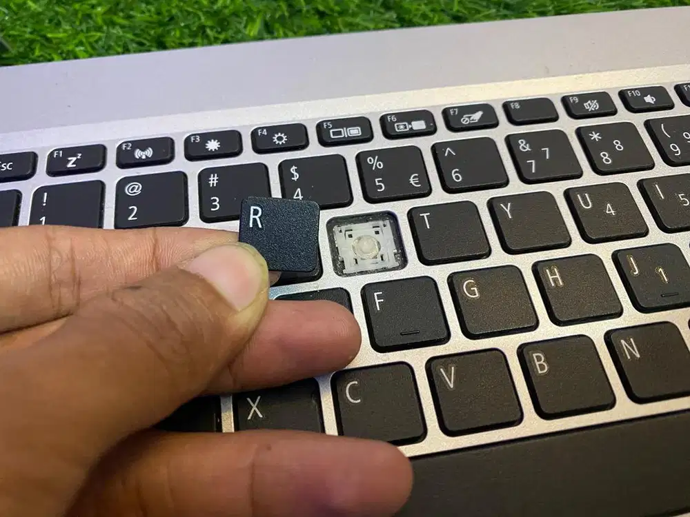 Jual Tombol Keyboard Laptop Dan Tulangnya