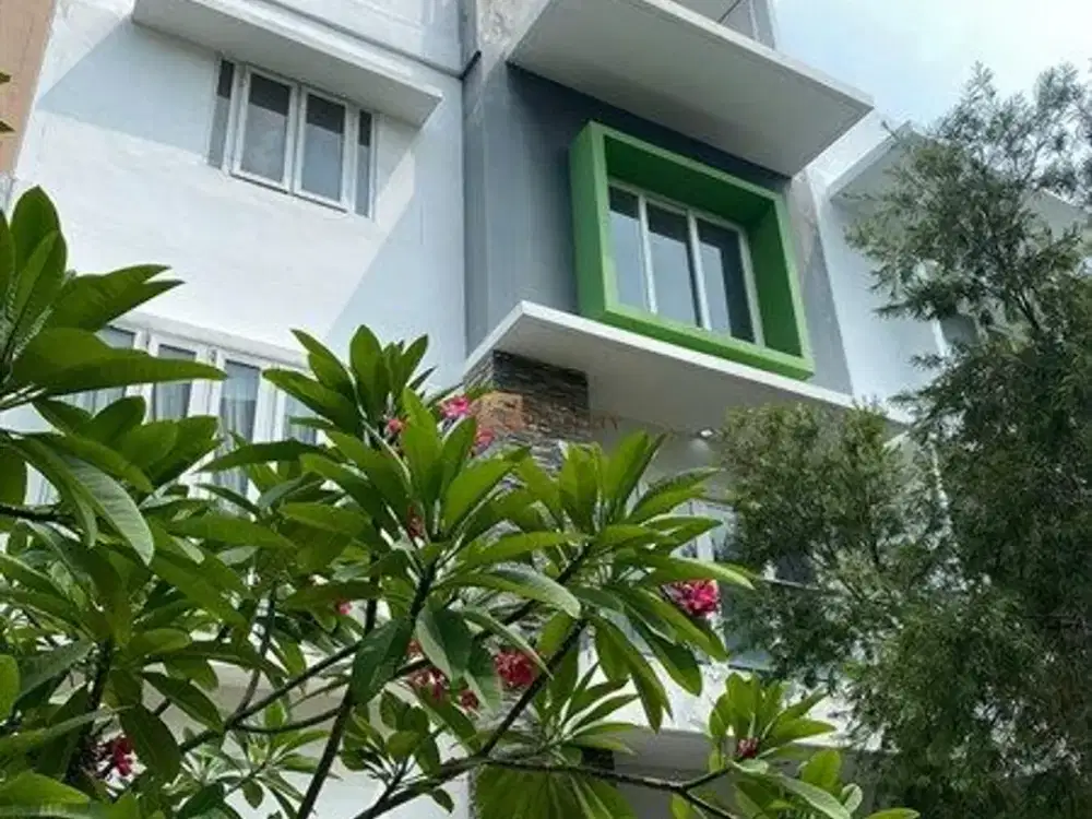 Dijual Cepat Rumah 5 Lantai Springhill Golf Residences — Modern Minimalis + Kontemporer dengan Design Tropis Beraksen Batu Alam • Dekat Kemayoran & Pa