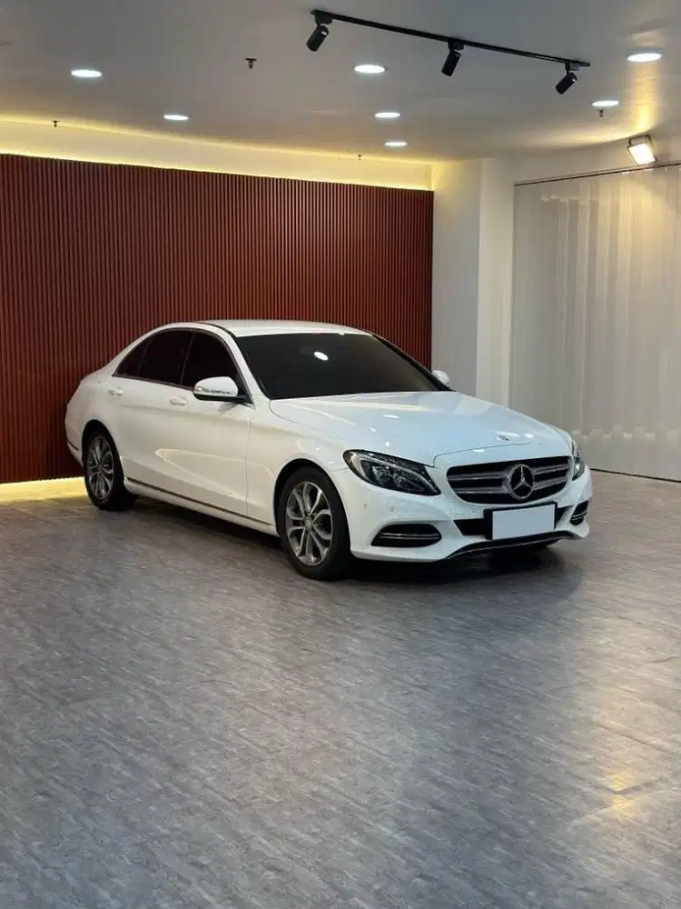 Mercedes Benz C200 Avantgarde 2.0 AT Tahun 2014