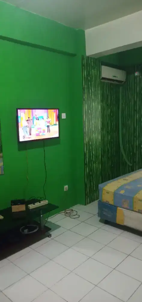 Disewakan unit studio full furnish apartemen city park cengkareng.