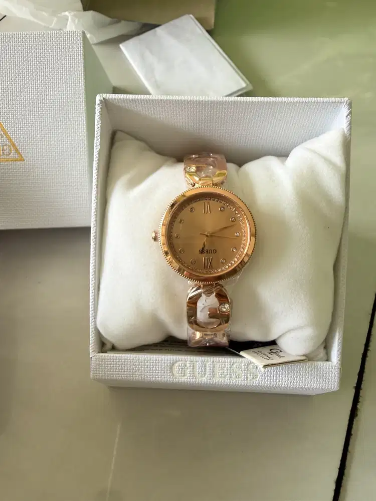 Jam tangan guess