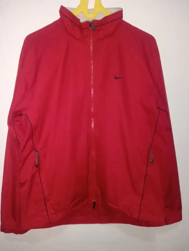 Jaket Running Nike size S original