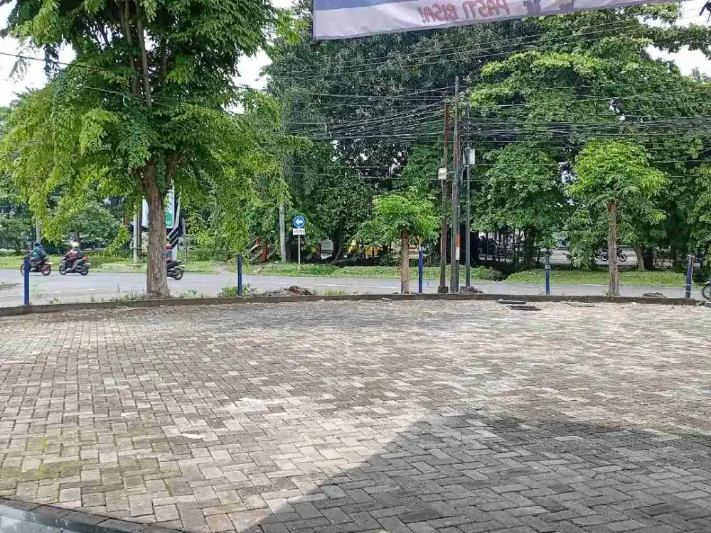 Komersial Area Nol Raya Jemursari Surabaya Double Way Pusat CBD Strategis Eks Kantor Parkiran Luas Bangunan Terawat Siap Ngantor lebar 20 Meter kali 40 meter