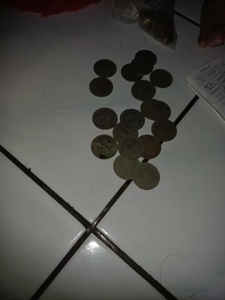 Uang kuno 100 rumah gadang