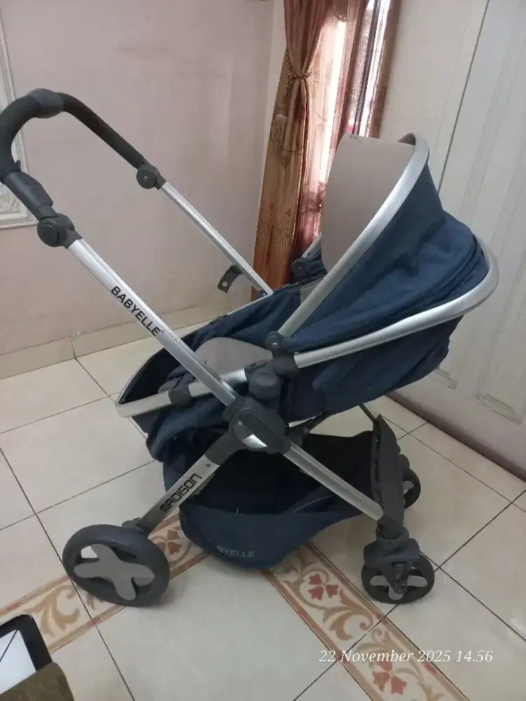 Stroller merk baby Elle