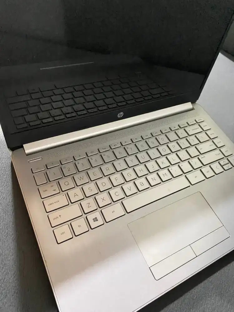 laptop hp 4/238gb