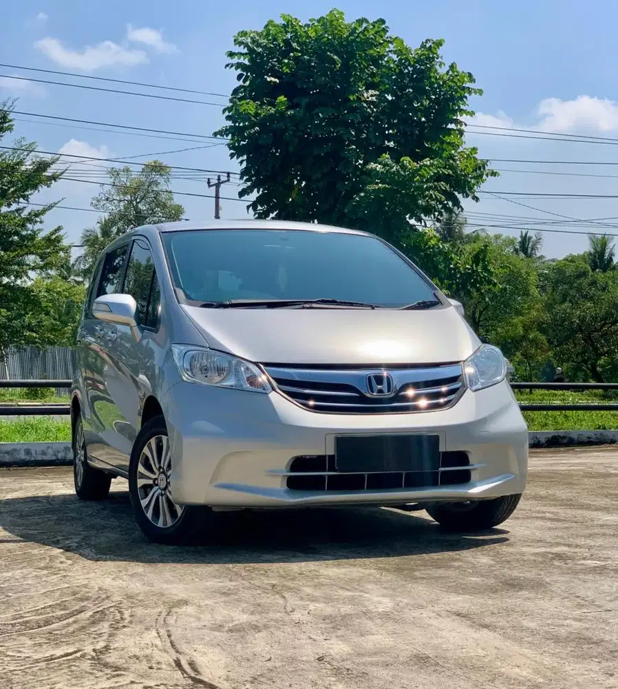 Honda Freed 1.5 E PSD AT 2012