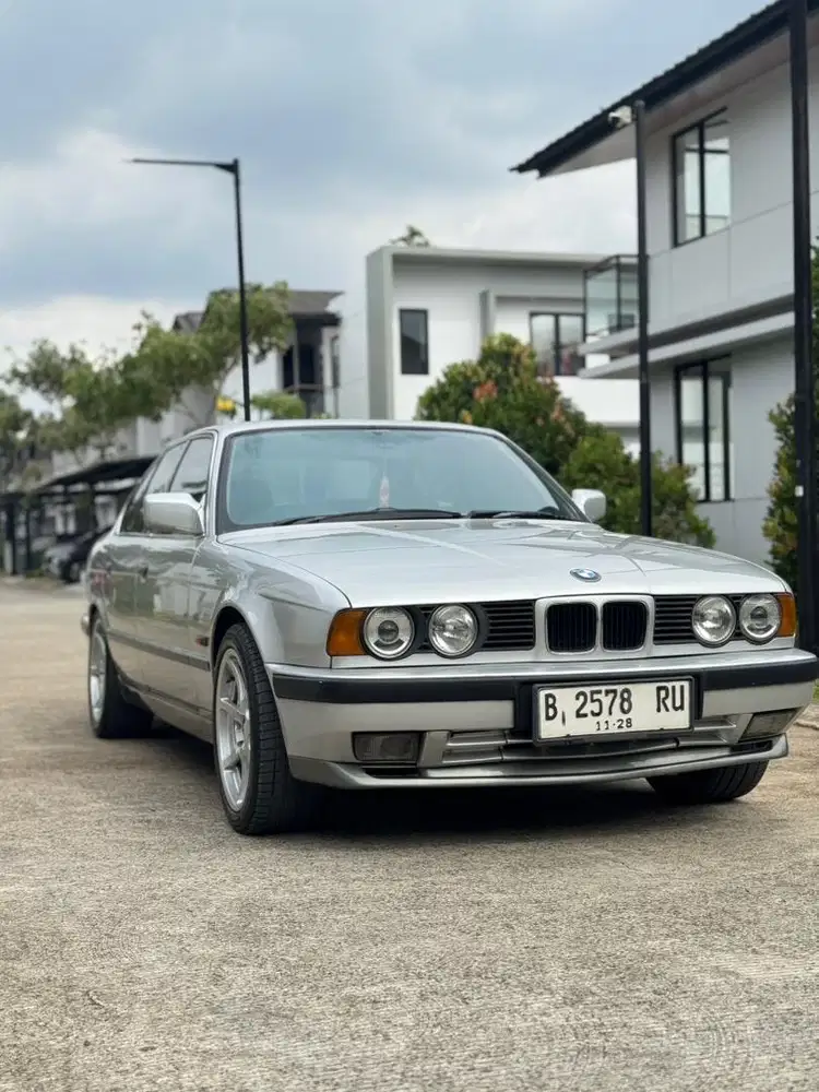 BMW E34 1990 MANUAL TERAWAT KOLEKSI