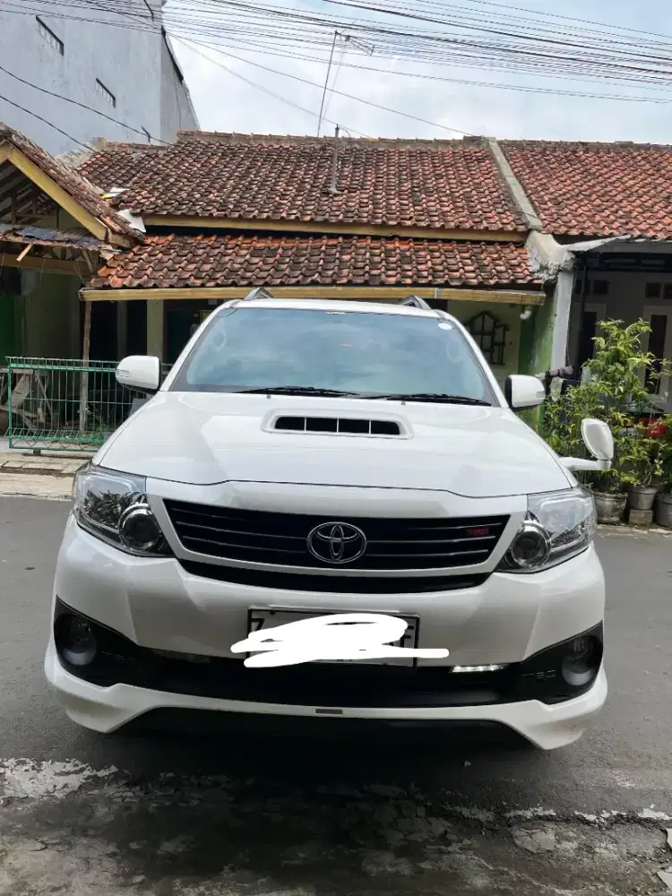 TOYOTA FORTUNER