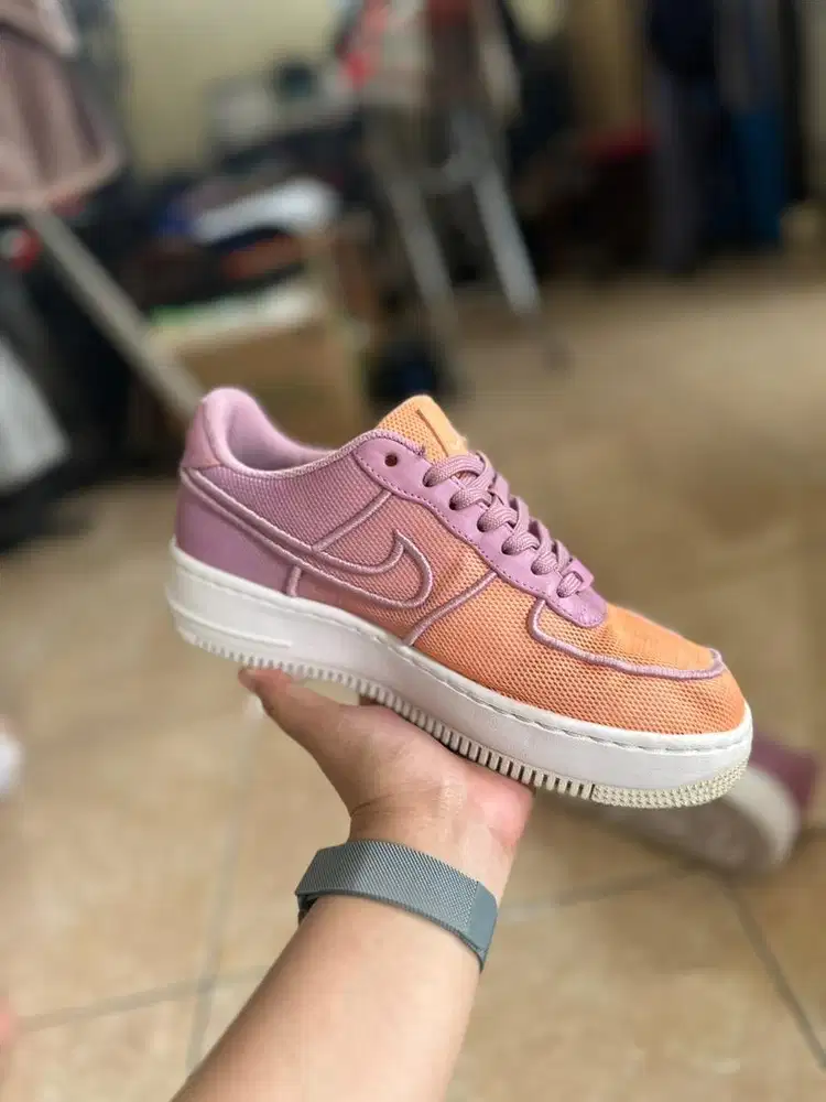 AF1 LOW UPSTEP BR EASTER