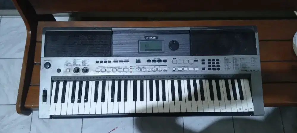 Keyboard YAMAHA PSR E443