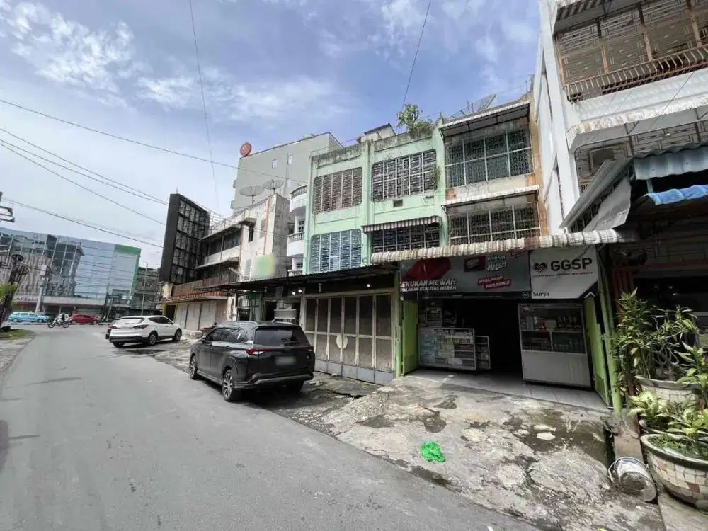 Jual Ruko Gandeng 3 Unit daerah Waringin Adam malik medan Barat
