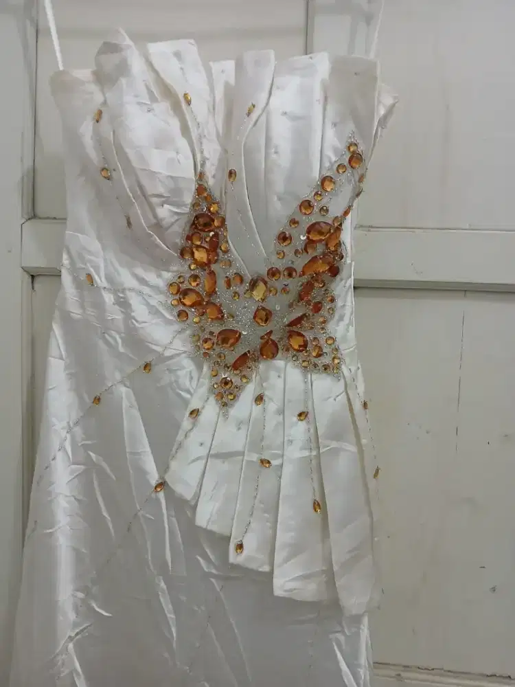 Gaun Pengantin Wedding Dress Simple No. 004 di Jogja Citymewa