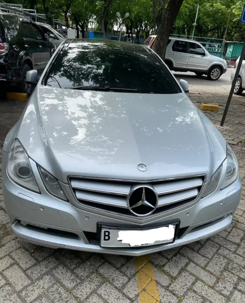 Mercedes benz E250 Coupe 2 pintu cbu 2010 siver