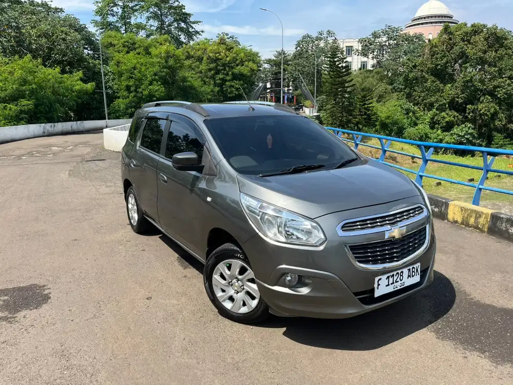 Chevrolet Spin LTZ 1.5 A/T 2013