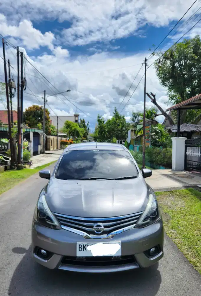 Nissan Grand Livina SV 1.5 Tahun 2014 Automatic