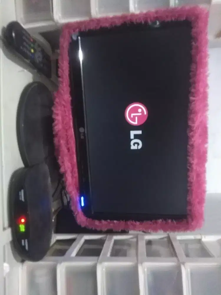 Led 15 inci & STB Tanaka