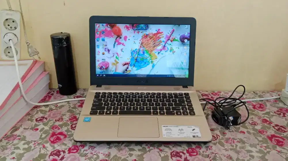 Laptop ASUS Slim + RAM 4 Giga + Batre Awet + Body Mulus + Sto 500 Gb