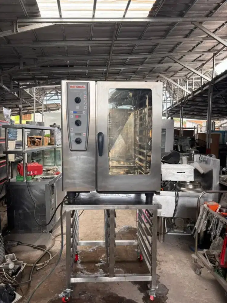 Rational Combi Master Plus 101 Gas / Electric 
Model CMP 101G normal