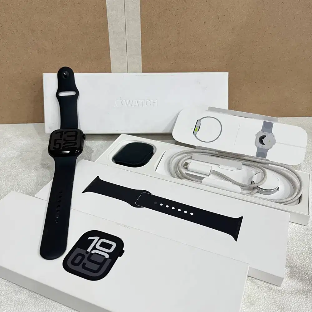 Apple Watch Series 10 46mm Jet Black garansi resmi