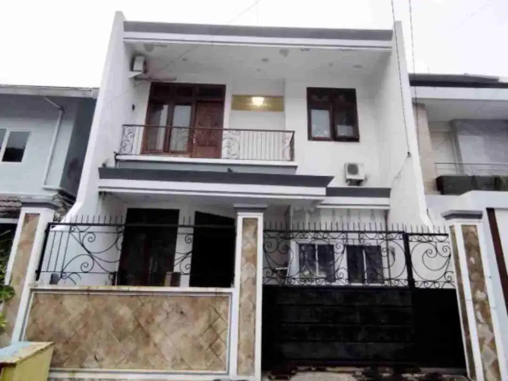 Dijual Rumah Nginden Intan Timur 2 Lantai Siap Huni