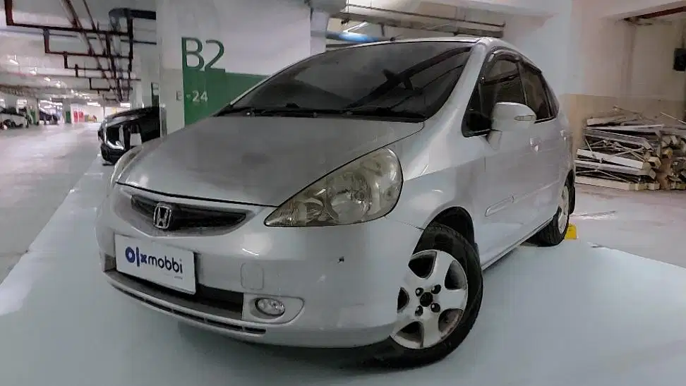 TDP 3,JT Honda Jazz 1.5 i-DSI Bensin-AT Hitam 2007