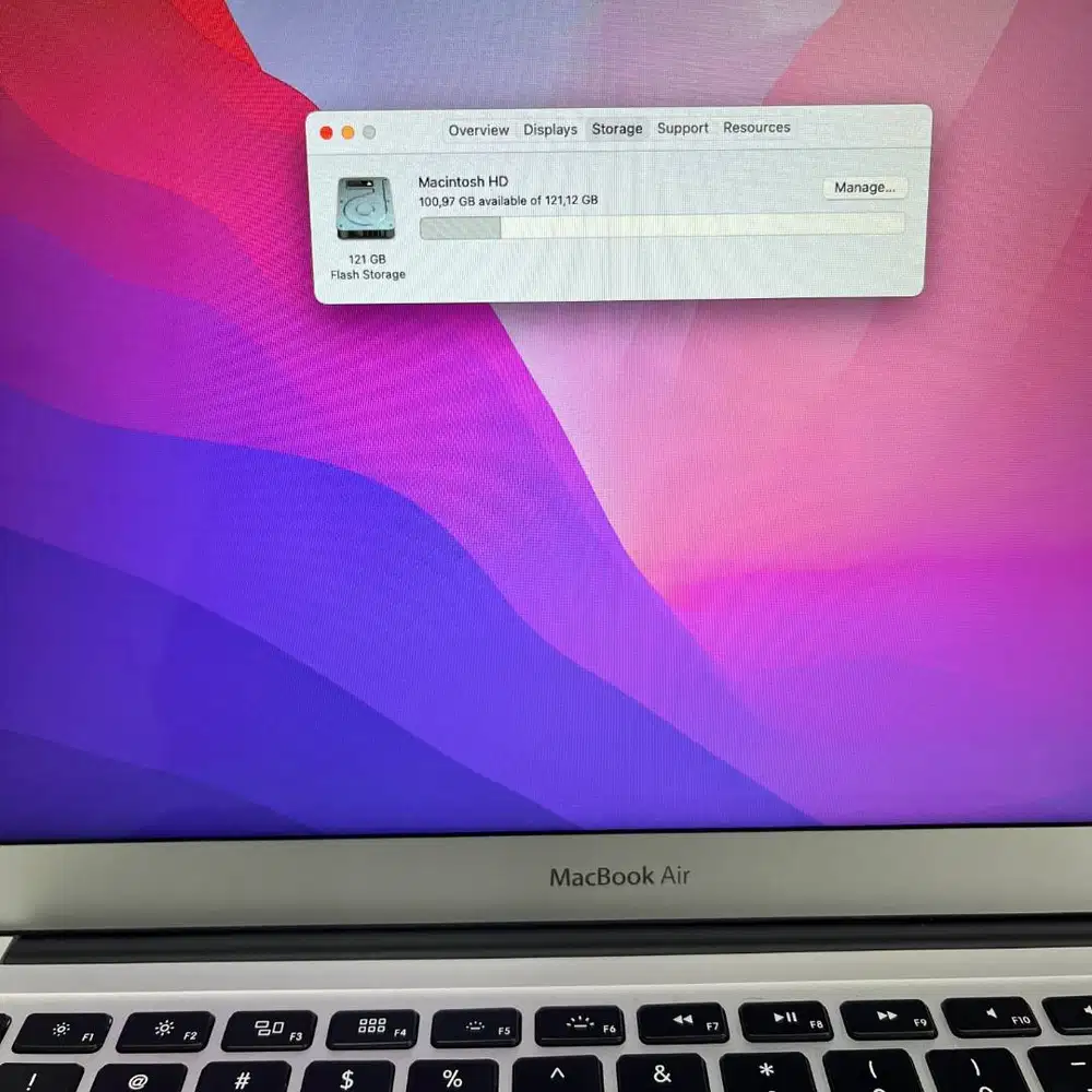 MacBook Air 13 inch 2017 core i7 ssd 128gb