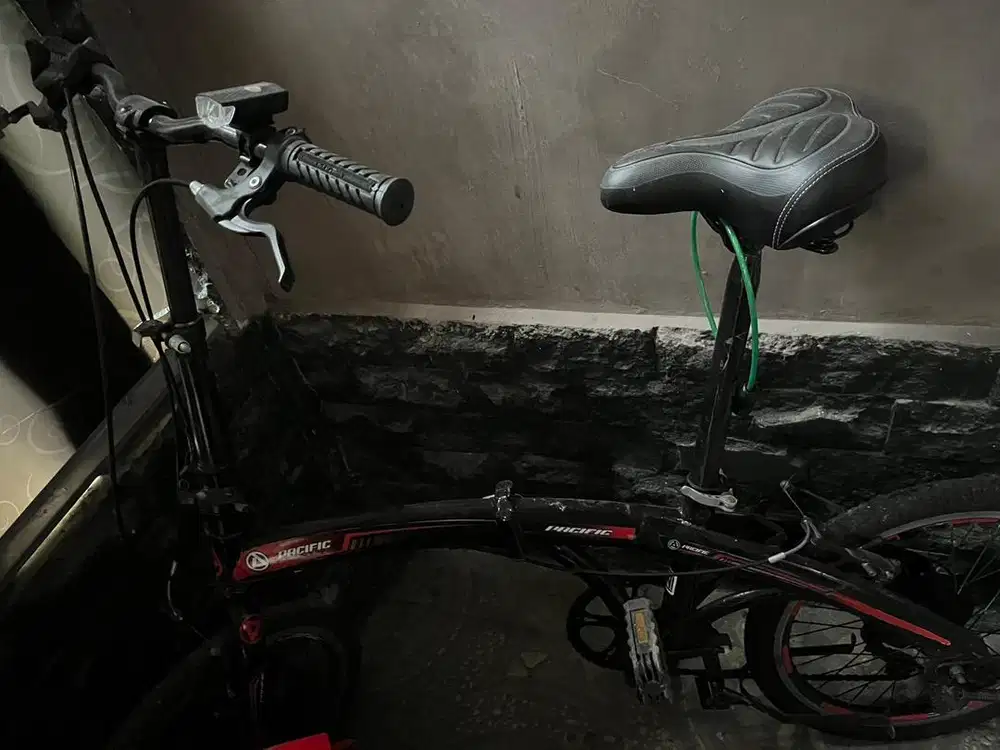 Sepeda Lipat keren  mulus normal