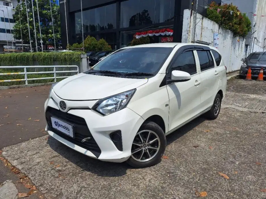 KM Rendah TDP 6JT Toyota Calya 1.2 E STD Bensin-MT 2019 Silver