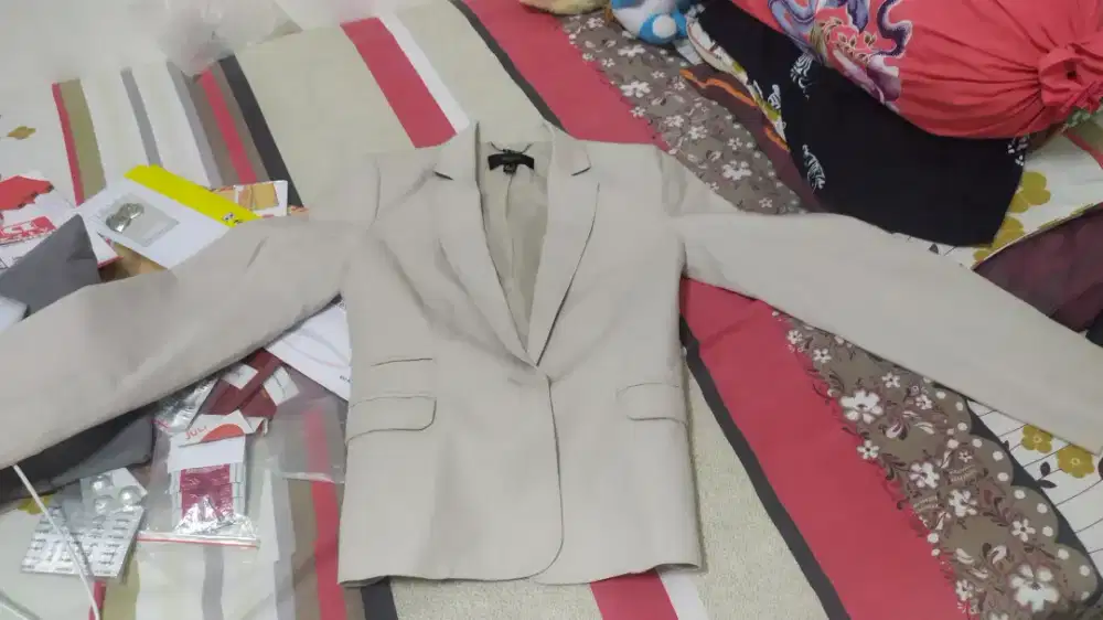 Dijual Mango Suit Wanita