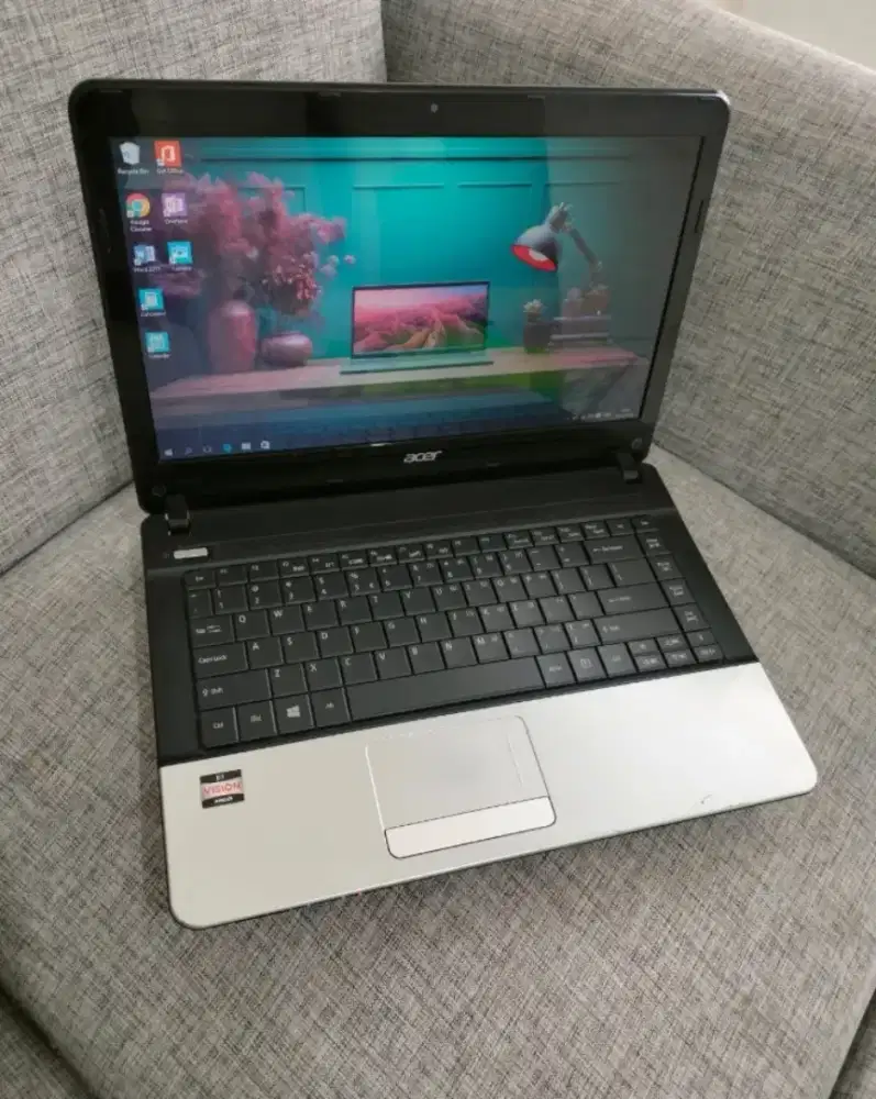 Laptop Acer Amd E1 431