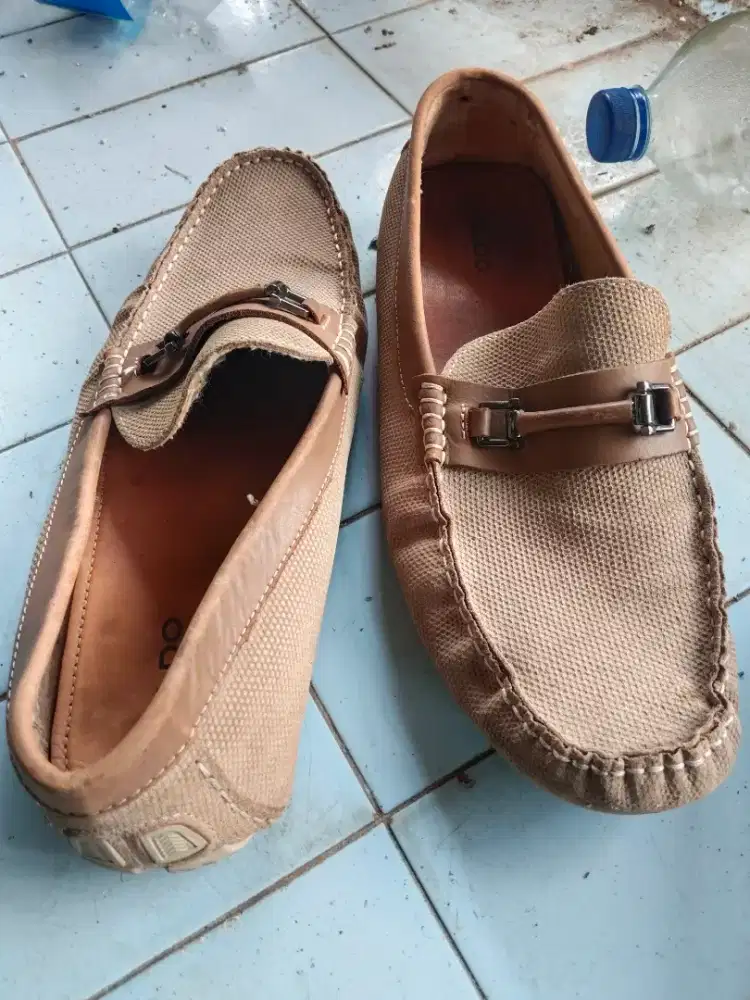 Sepatu bekas ori  clark dan zara man  aldo brue louis vuitton aigner
