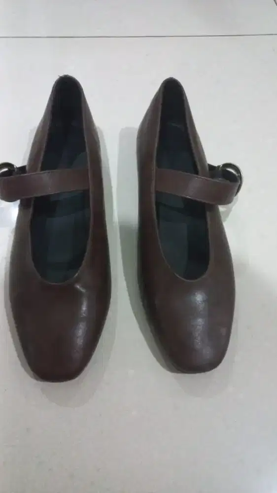 sepatu kulit dari china