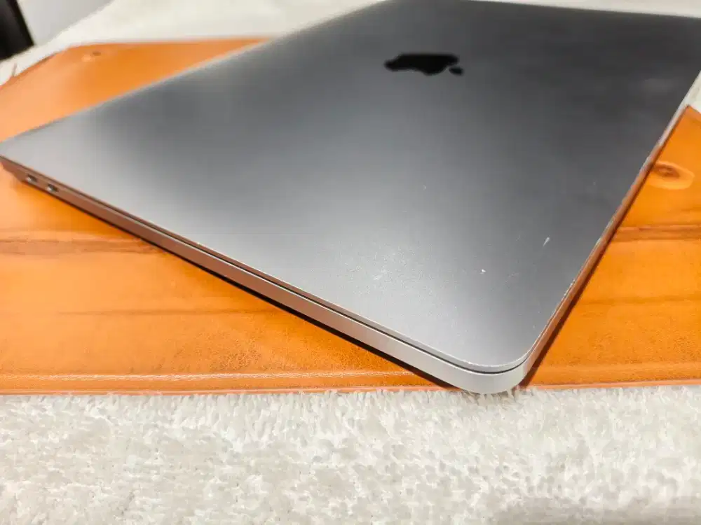 Macbook PRO M1 256gb 8gb 13 retina 2020 bh 94% space grey fungsi 100%