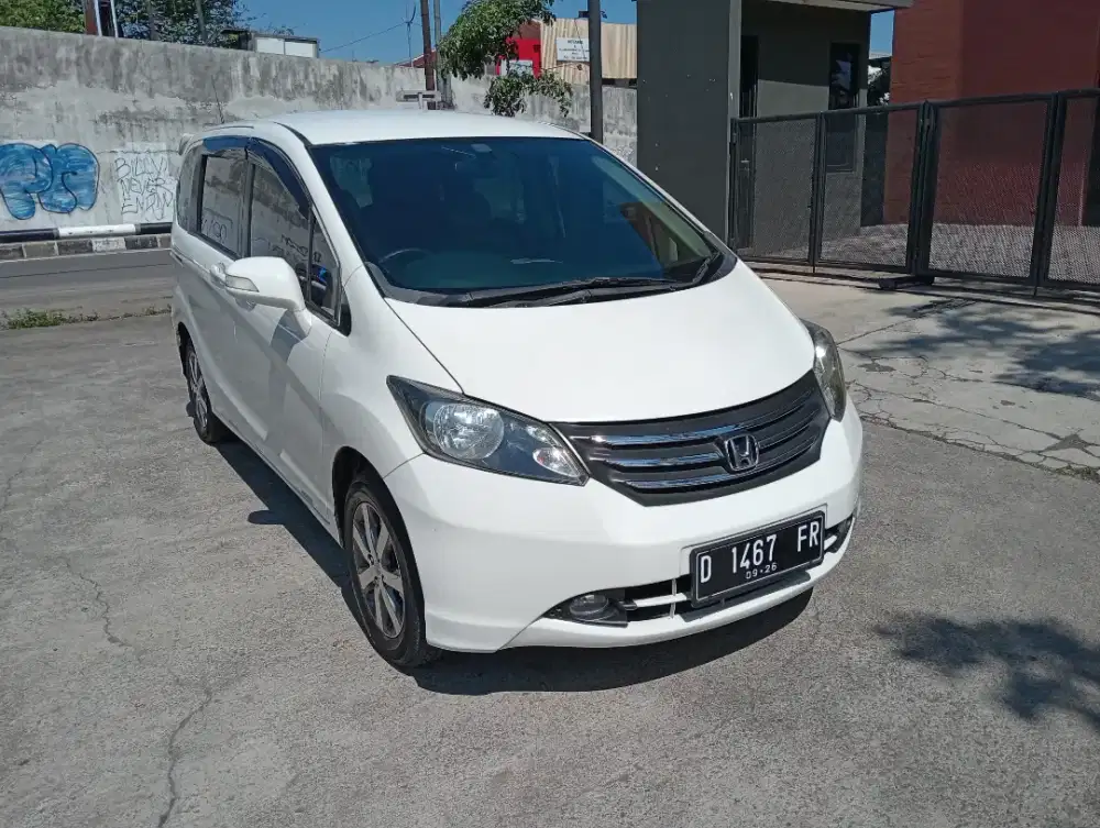 Freed E 2012 (dp.20jt)