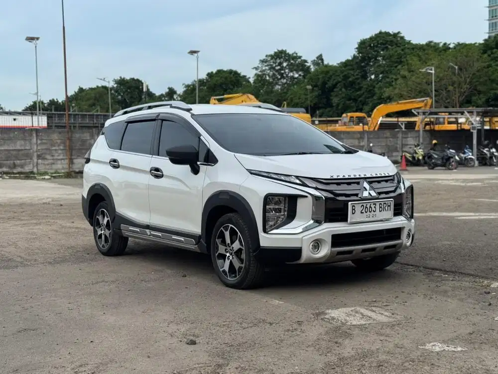 ISTIMEWA Xpander Cross 2020 AT Km 26rb