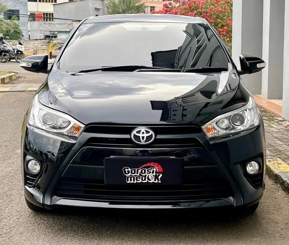 Toyota Yaris G 2016 Murah Bekas Hitam Genap Garansi Top