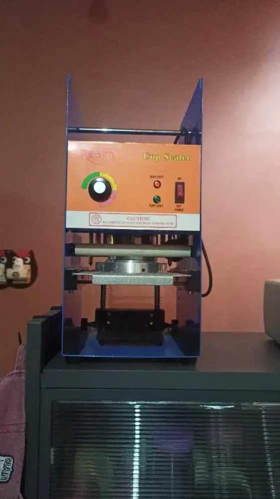 Prezzer + cup seller