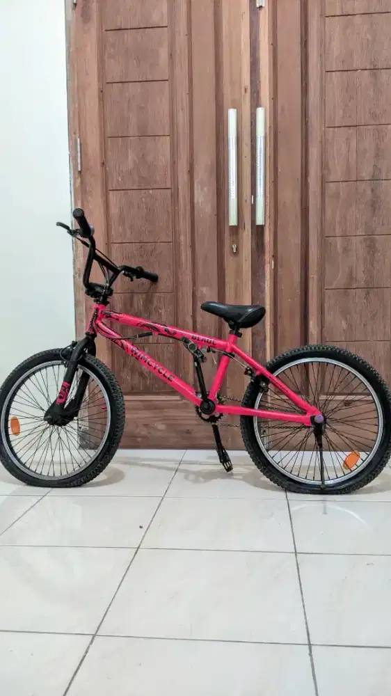 Sepeda BMX seperti baru