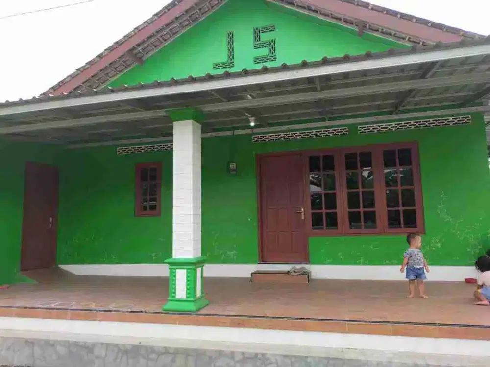 kontrakan area kampung pinggir jalan lokasi Baki